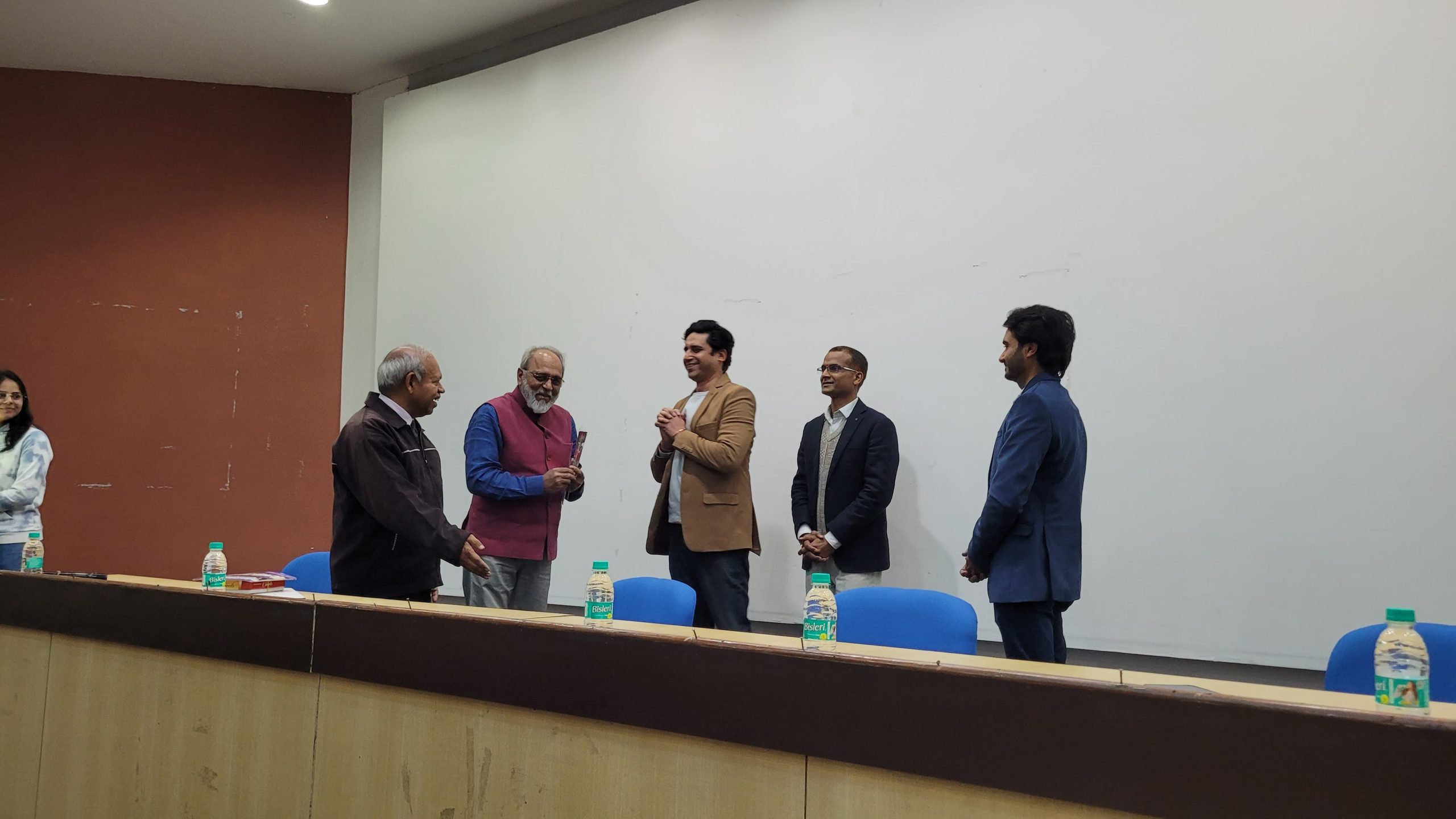 Expert Talk “Cultivating Positivity”
